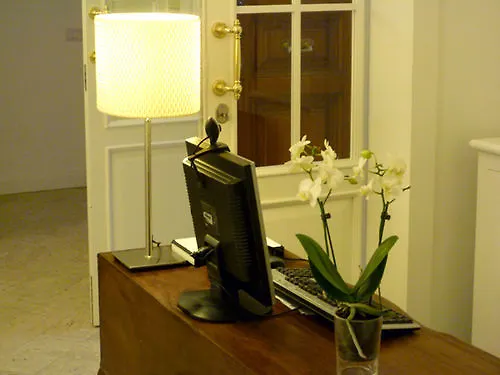 Hotel Canada Italy